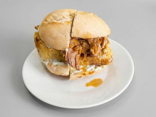 Pitufo de tortilla y mechada