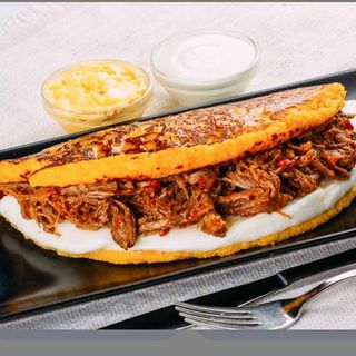 Cachapa Carne