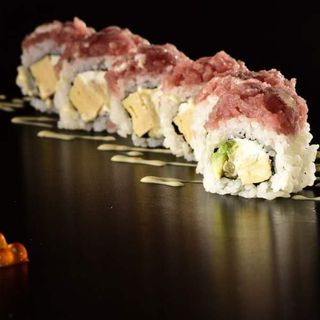 C9.Rollito tunapoki (8 pzs.)