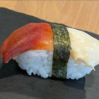 1NAL.NIgiri almeja roja 2uni