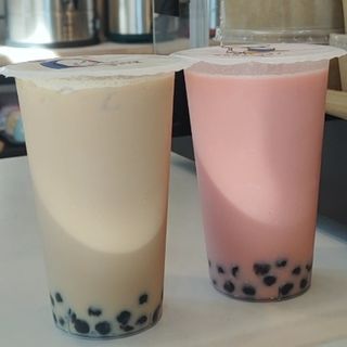 .Te con tapiocas y cappuccino