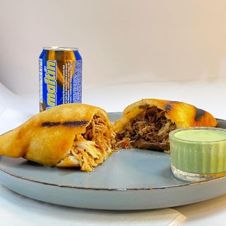 Empanadas Mixta (Individual)