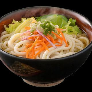 37. Udon frito