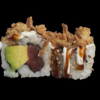 96. Uramaki crispy maguro 8u.