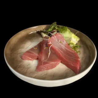 132. Sashimi atún