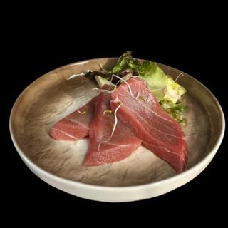 132. Sashimi atún