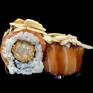 112. Uramaki tempura sake almendra 8u.