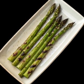 62. Espárragos a la plancha