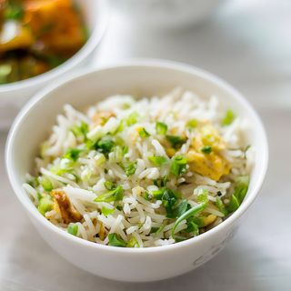 Arroz con huevo frito 