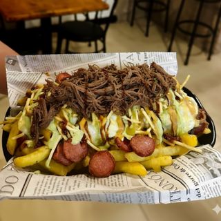 Salchipapas de Ternera