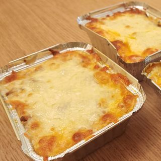 Lasaña de Carne y maduro