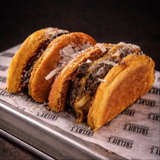 Gina Gray (Burger Mes Abril)