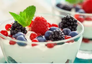 Yogurt Griego Con Frutas