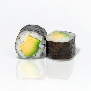 23. Maki de aguacate (8 pzs.)