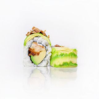 135. Avo-Chicken roll (8 pzs.)
