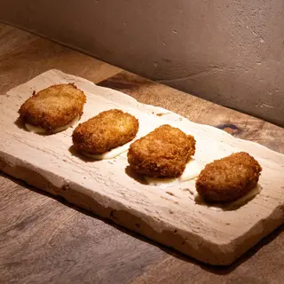 Croquetas Caseras de Cecina de León IGP con Salsa de Queso Idiazabal