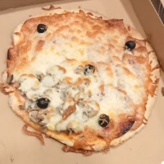 Pizza Puttanesca (30 cm.)