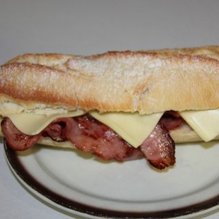Bocadillo Bacon y queso
