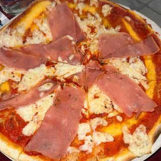 Pizza Vesubio