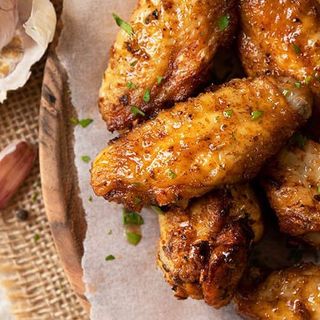 Alitas adobadas/15und/