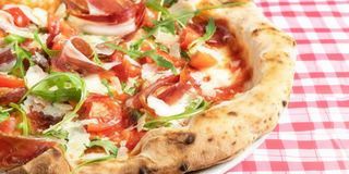 Pizza Andaluza mediana.