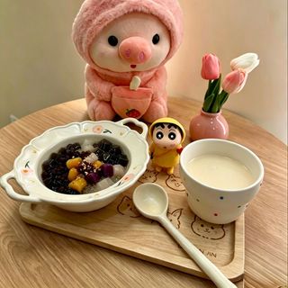 Grass Jelly Milk Tea