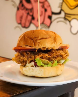 Hamburguesa La de chipotle ahumado