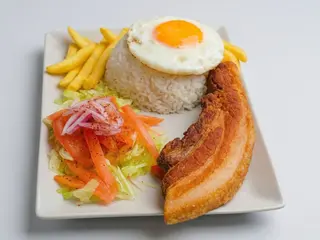 Combinado con chicharrón 