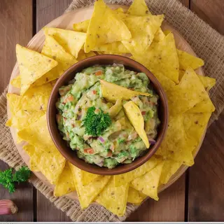 Tapa De Nachos Con Guacamole