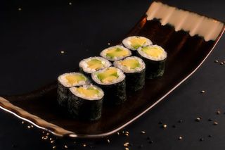 Maki De Aguacate (8 Pzs.)