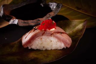 Nigiri De Atún Bluefin Flameado (1 Pza.)
