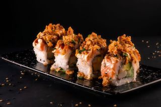 Roll Dragón De Ventresca De Atún Clásico (8 Pzs.)