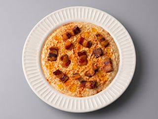 Hummus con guanciale