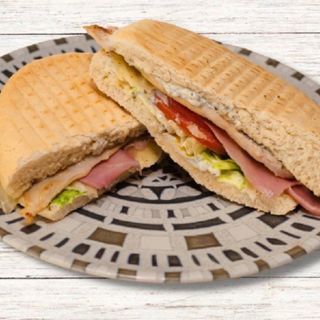 Campero jamón y queso