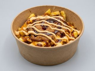 Patatas con cerdo desmenuzado