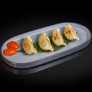 141. Niku yaki gyoza (7pzs)