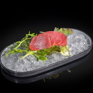 105.Sashimi de atún