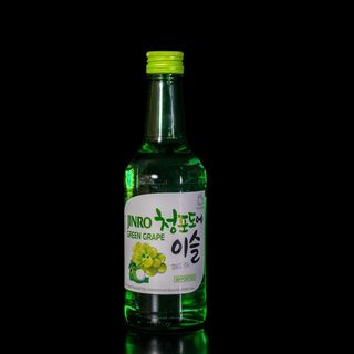 226. Soju de uva 360ml