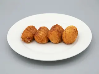 Croquetas Bacon and chesse