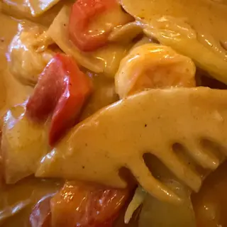 Gambas con curry rojo estilo Thai