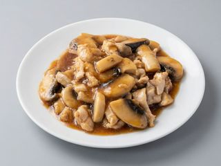 Pollo con champiñones 