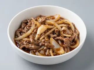 Ternera con cebolla
