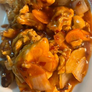 Pollo con salsa Cantón 