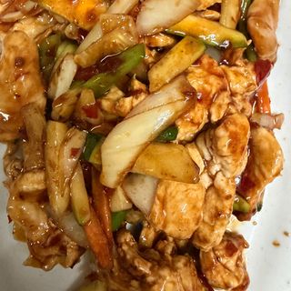 Pollo con salsa GONBAO (Poco picante )