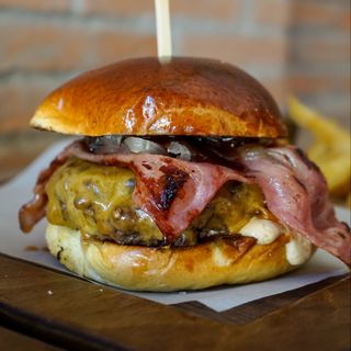 Hamburguesa de vaca madurada