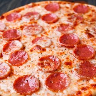 Pizza pepperoni