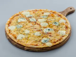 Pizza cuatro quesos