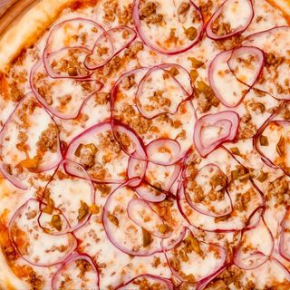 Pizza de atún