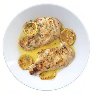 Pollo con salsa al limón