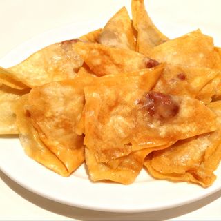 wantun frito con carne